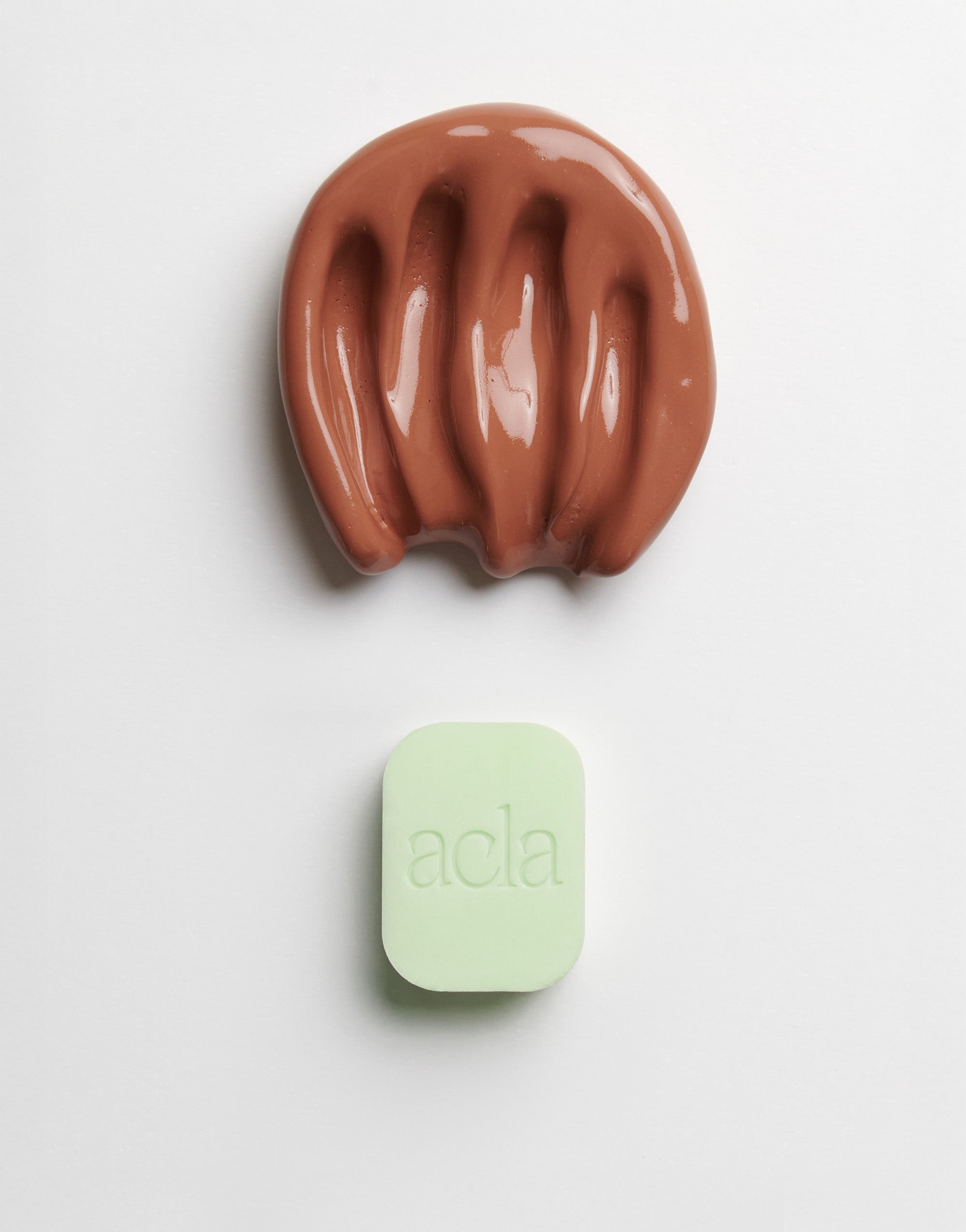 Acla x ISSU ISSU Mano