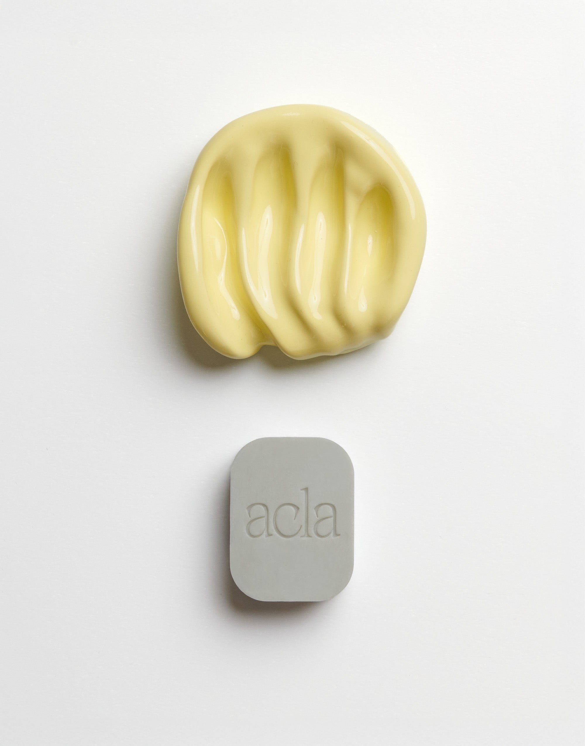 Acla x ISSU ISSU Mano