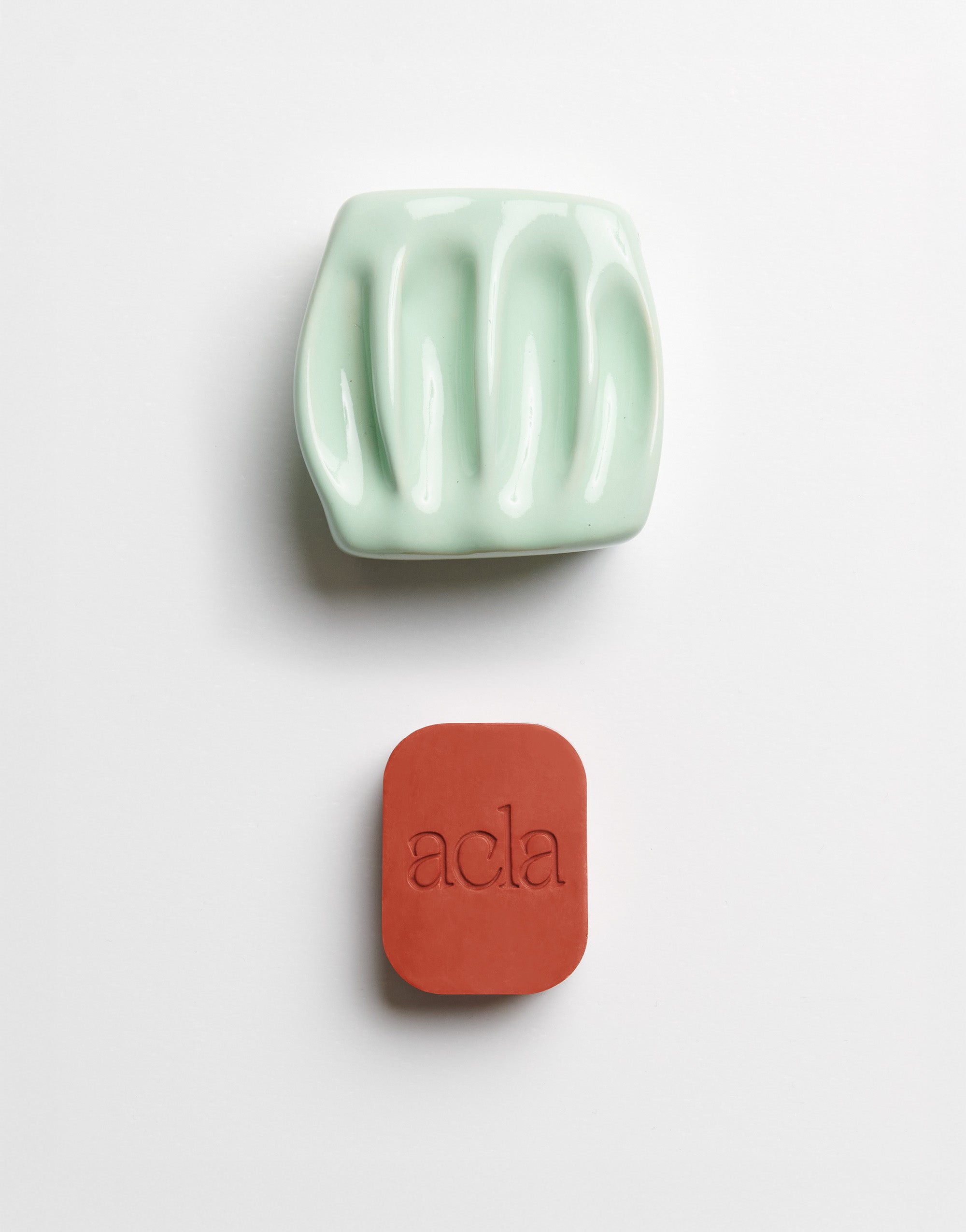 Acla x ISSU ISSU Mano