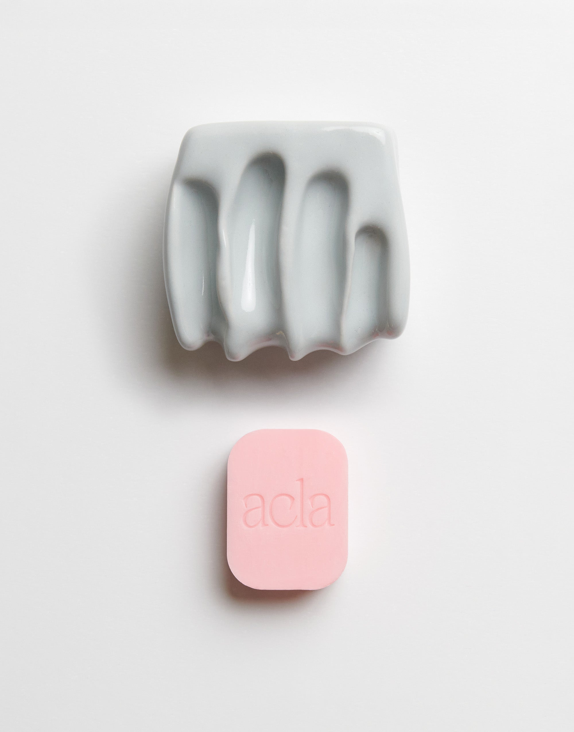 Acla x ISSU ISSU Mano